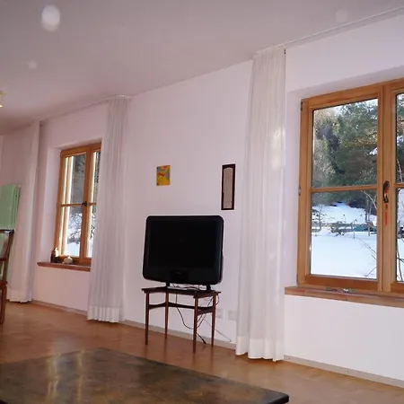 Ferienhaus-eschenlohe-direkt-in-bergnaehe-wanderungen-und-mountainbike-vom-haus-aus-moeglich * Eschenlohe