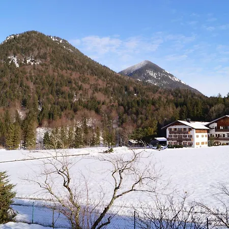 Ferienhaus Ferienhaus-eschenlohe-direkt-in-bergnaehe-wanderungen-und-mountainbike-vom-haus-aus-moeglich Eschenlohe
